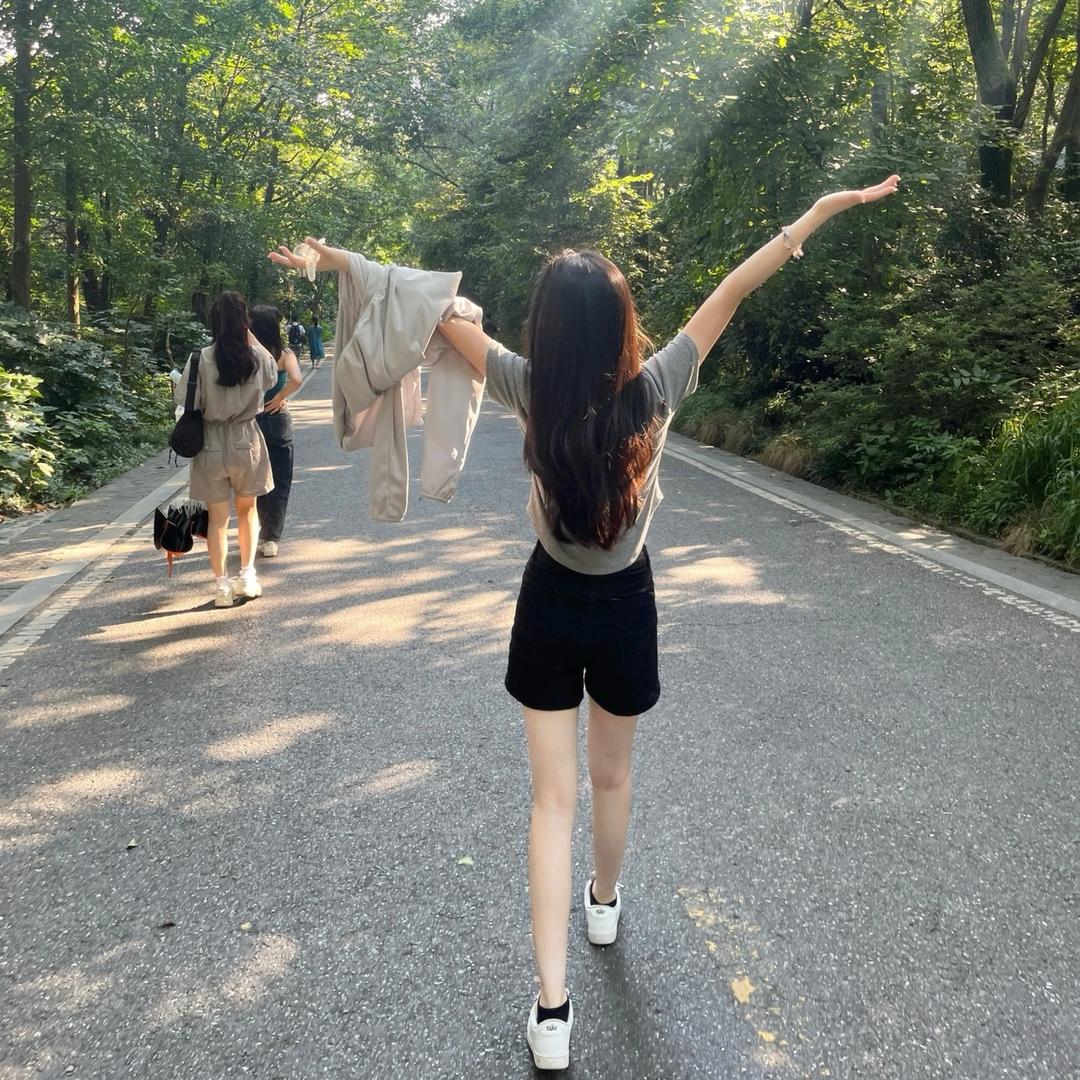 江晨曦