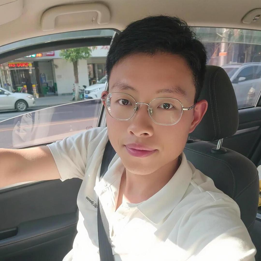 保山三佑•小董