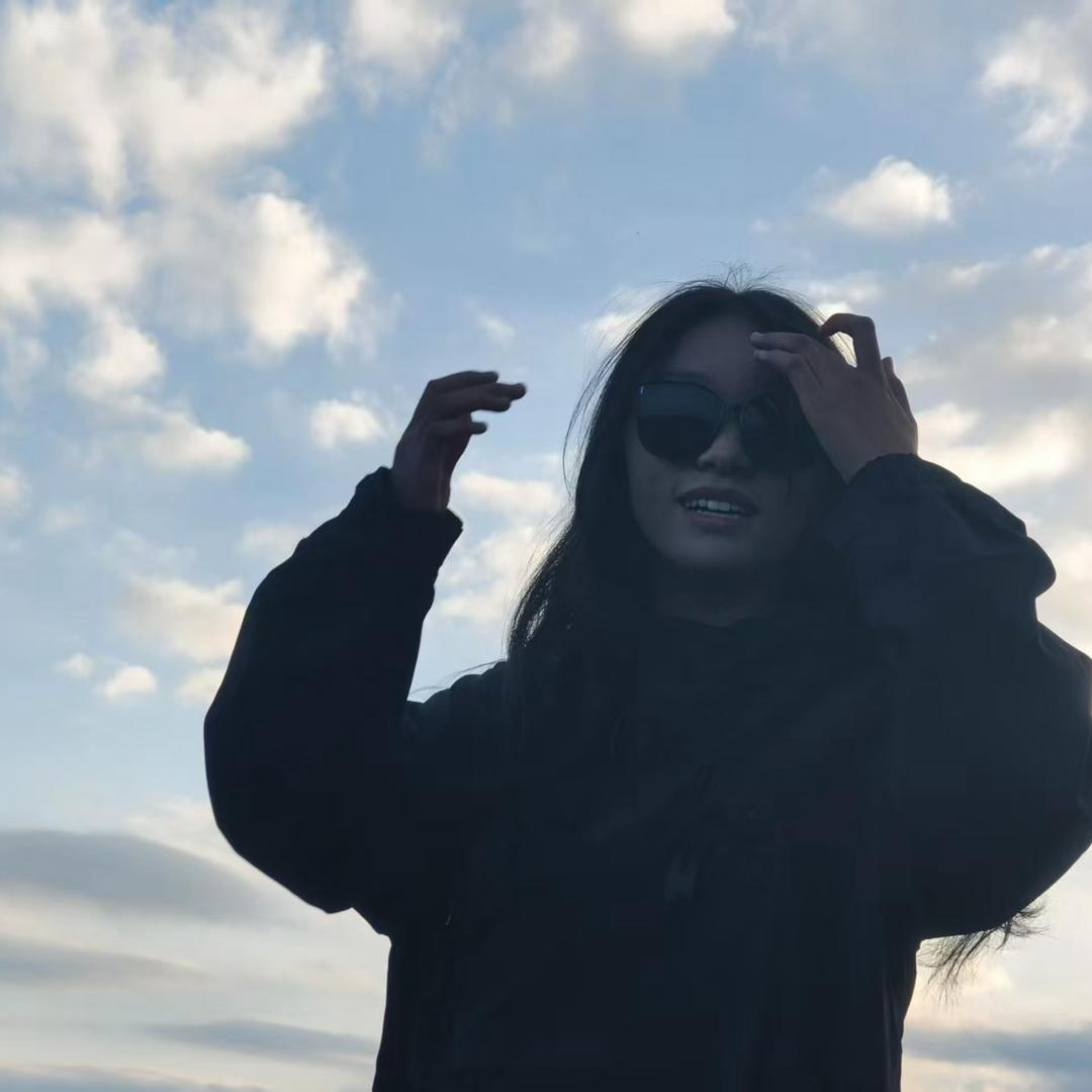 小白茶(^_^)⊃🍵