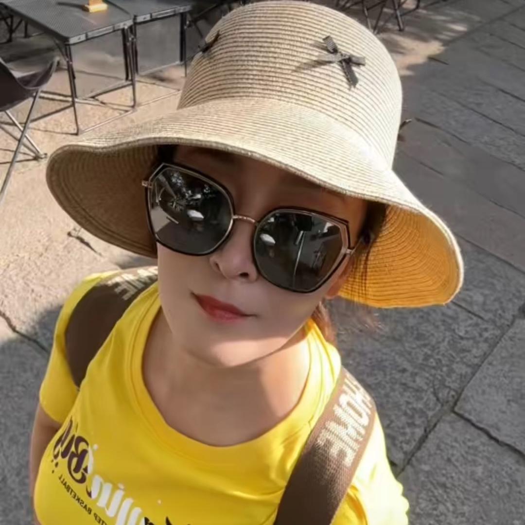 燕姐（半挂自卸司机）