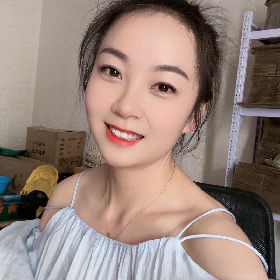 笑笑呀