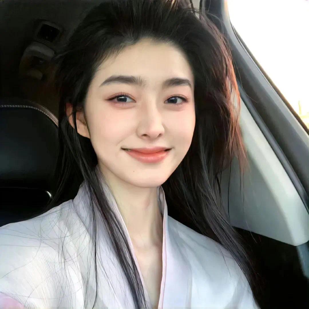 晰晰-