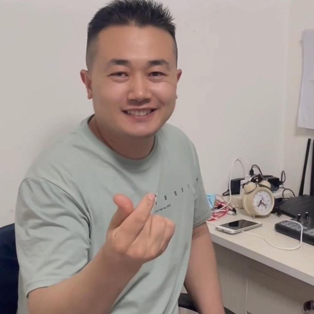 @凤鸣 M C🏖️（人生如戏）