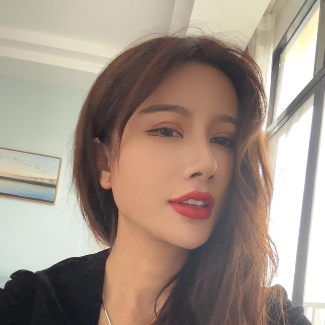 黄平县柒月女装