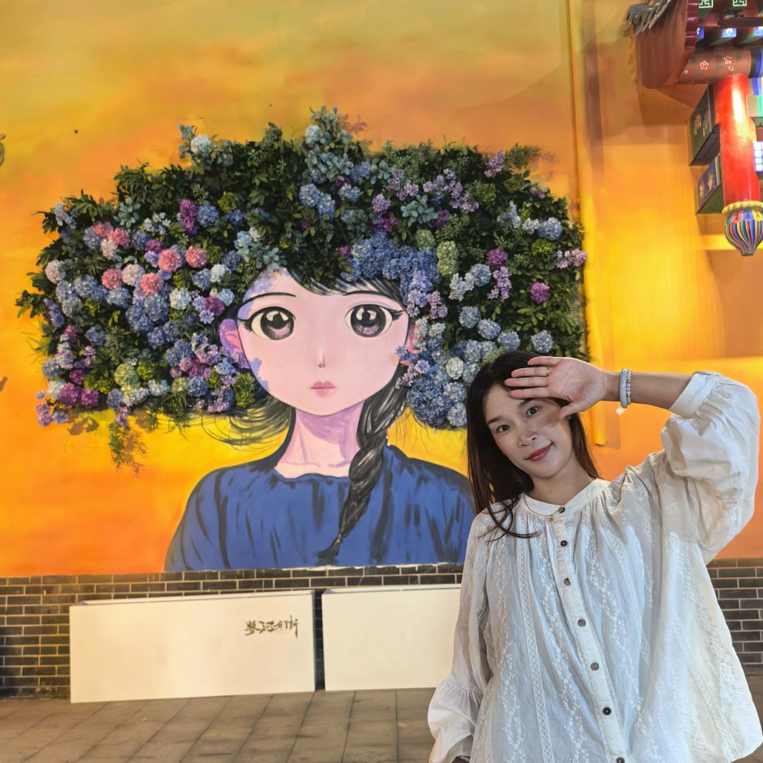 爱吃草莓🍓的小丸子🍒🍡