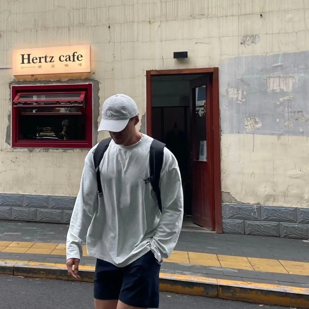 𝒁𝒉𝒂𝒏𝒈𝒉𝒂𝒊池.