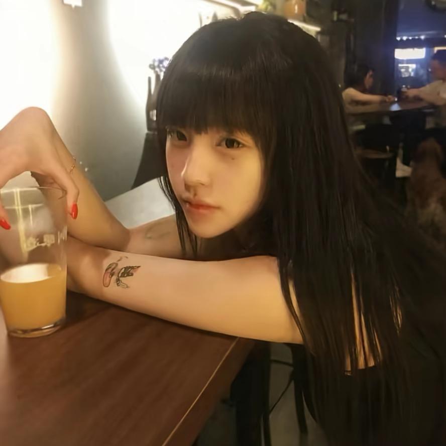 再靠近一点点