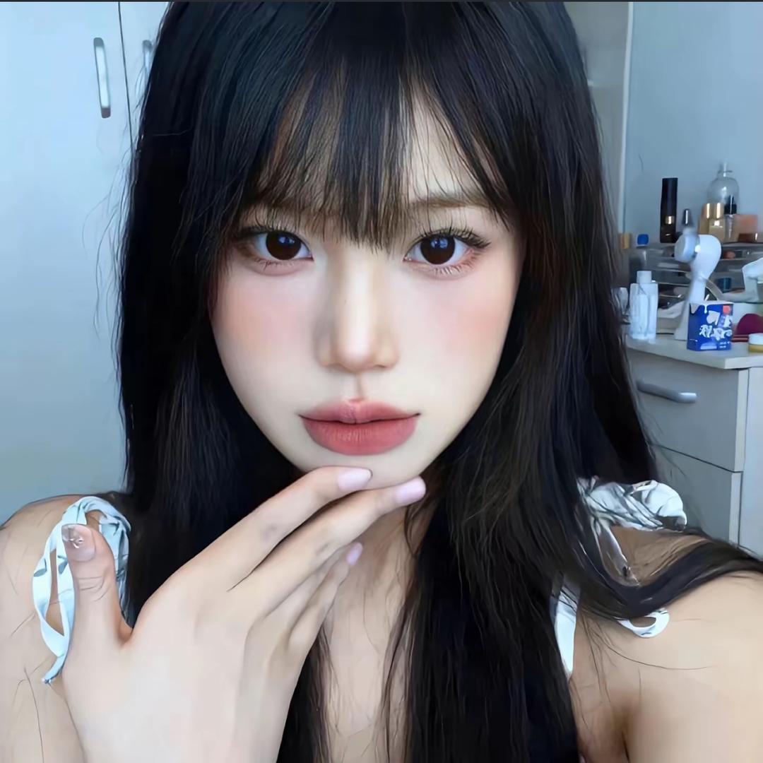 萌萌，也看月亮