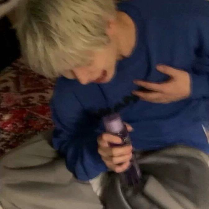 小姜恍恍惚惚