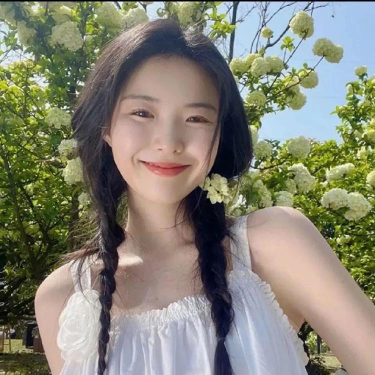 妮佳。