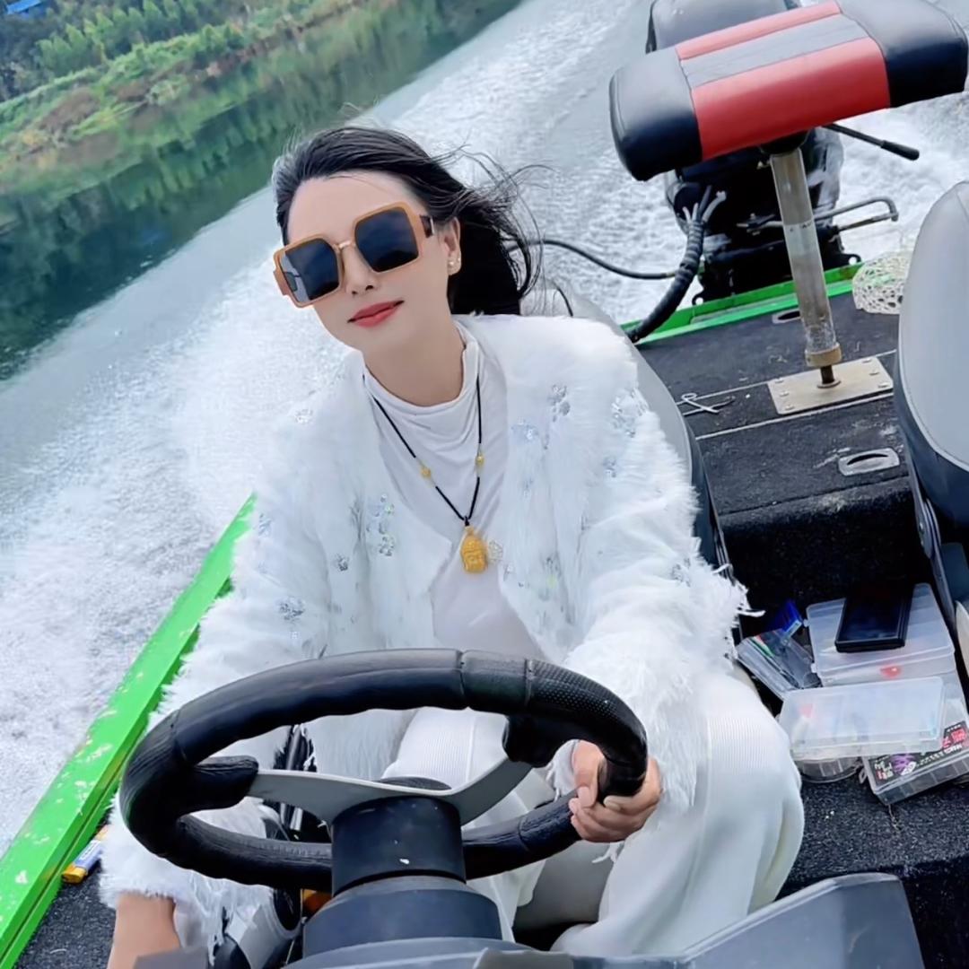 小可乐（贵州云南至海南豪华大巴专线）