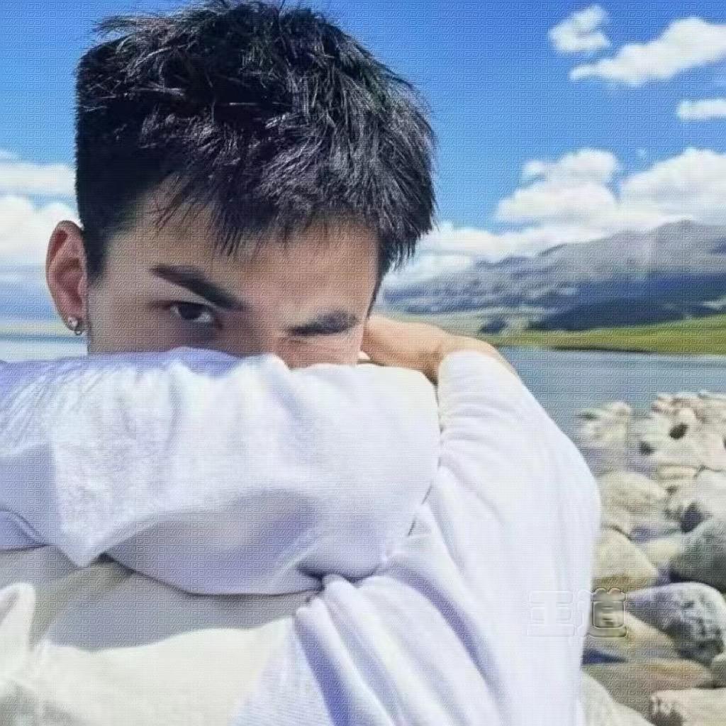 褚一阳.
