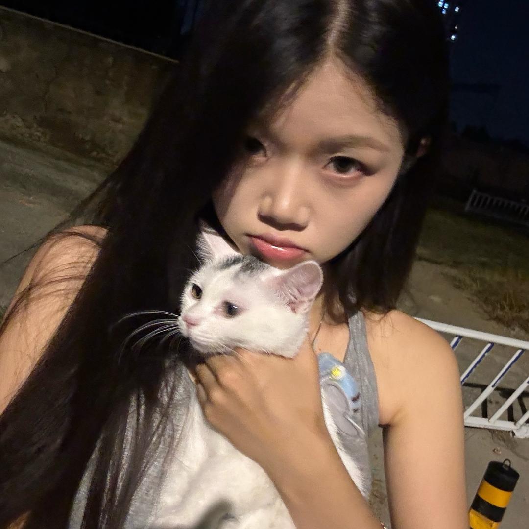 阳光小美女
