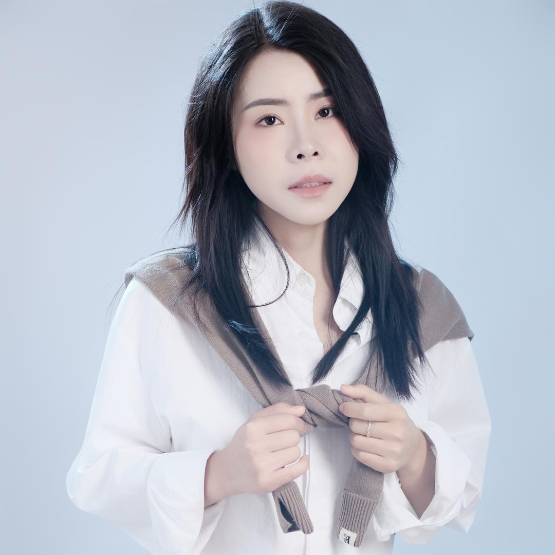 西昌美缝小姐姐