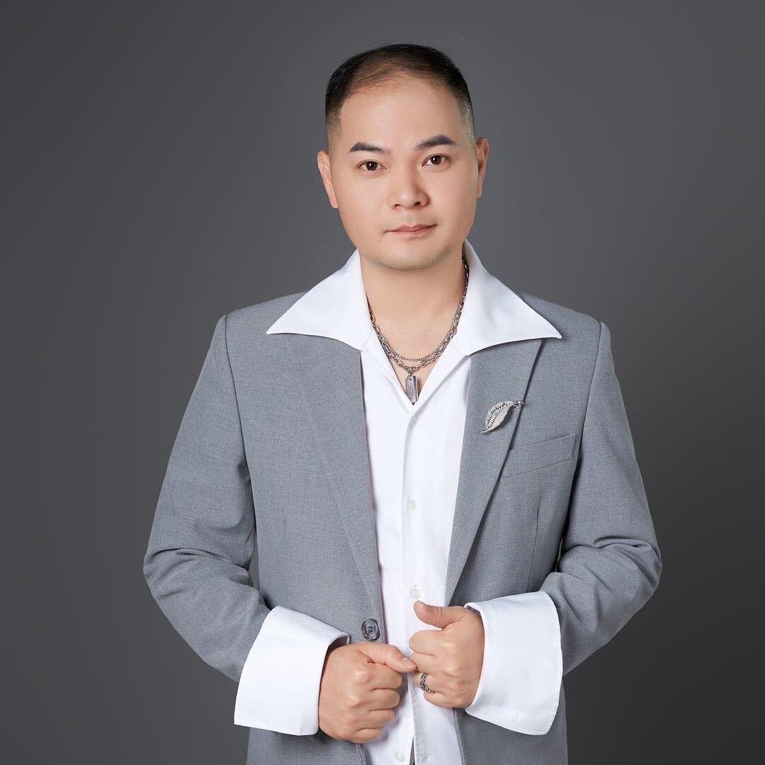 佛山舒宇琉璃瓦工厂(发哥）