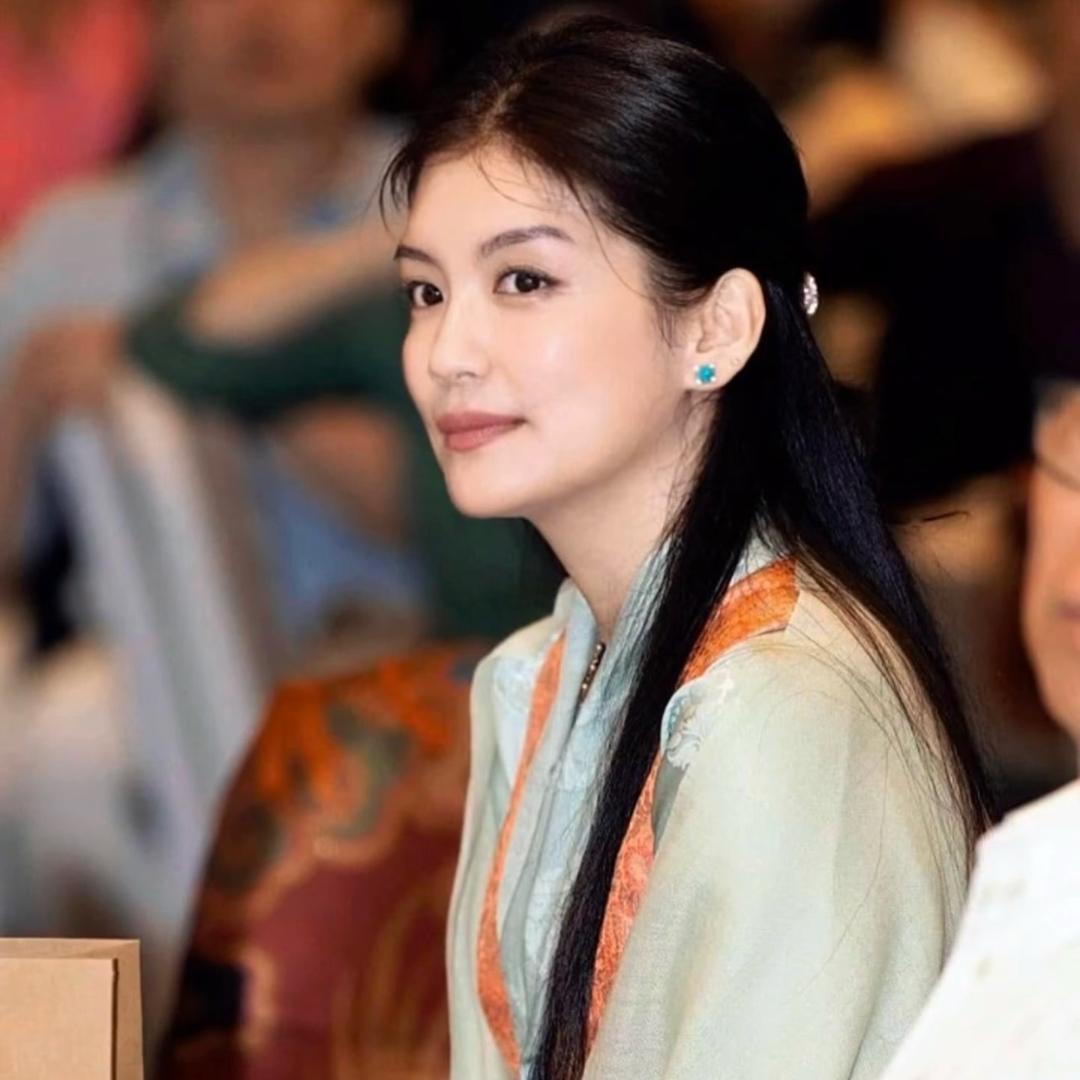 藏族姑娘