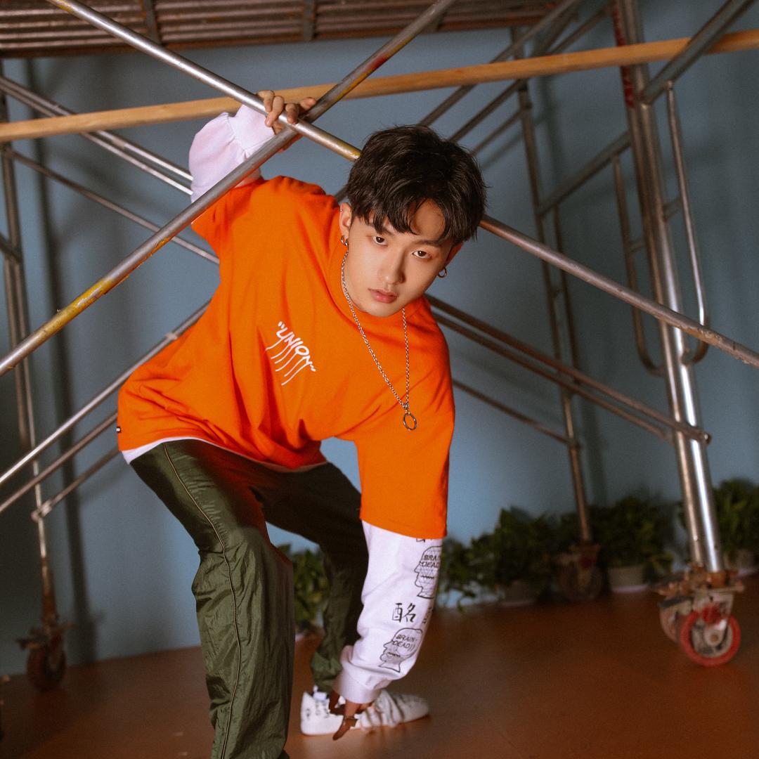 是灿灿呀