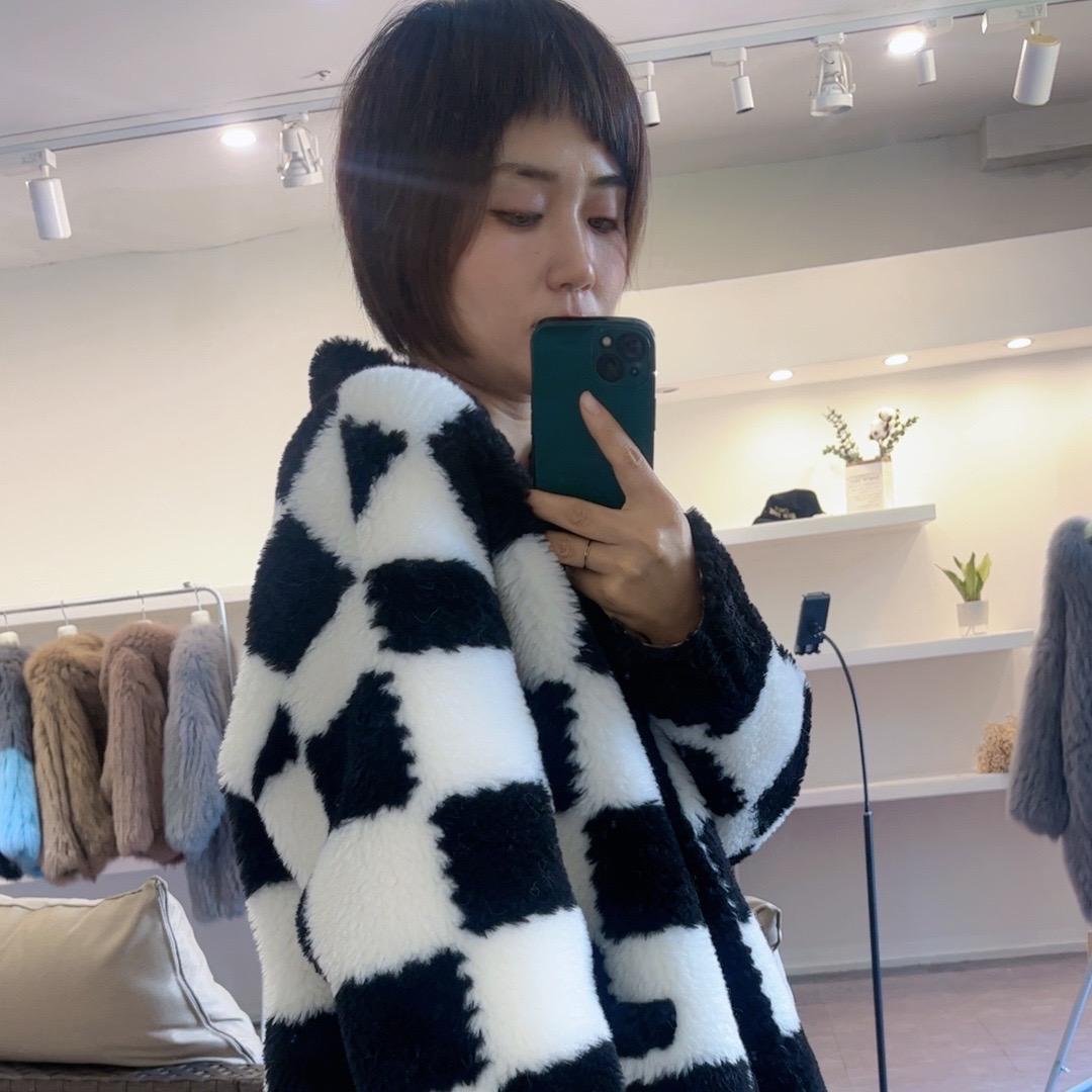 海宁炜烨服饰个体店