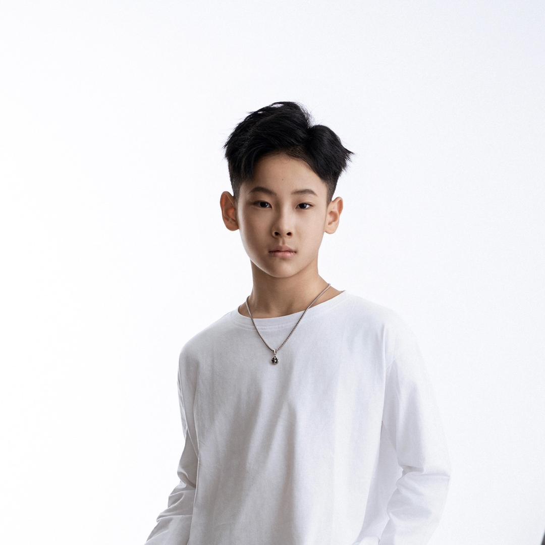 泓钊国际-刘子轩