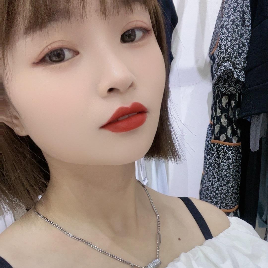 龙山县UUS女装