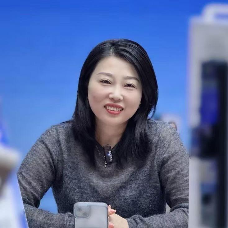 霞姐-九江王力门锁-高端定制全屋门窗