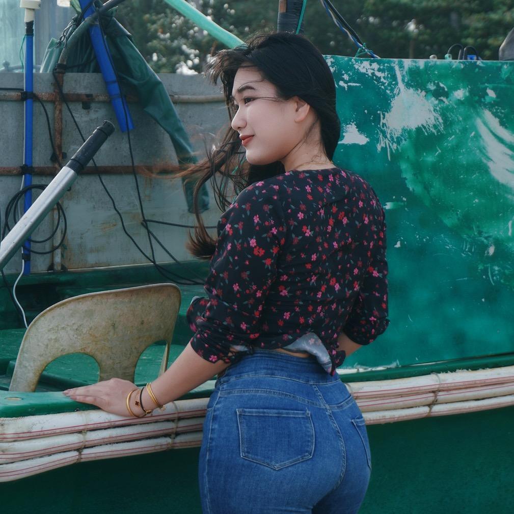 微胖夏夏（大号：小晓夏（双鱼座女孩））