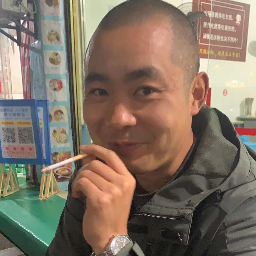 溪流钓手