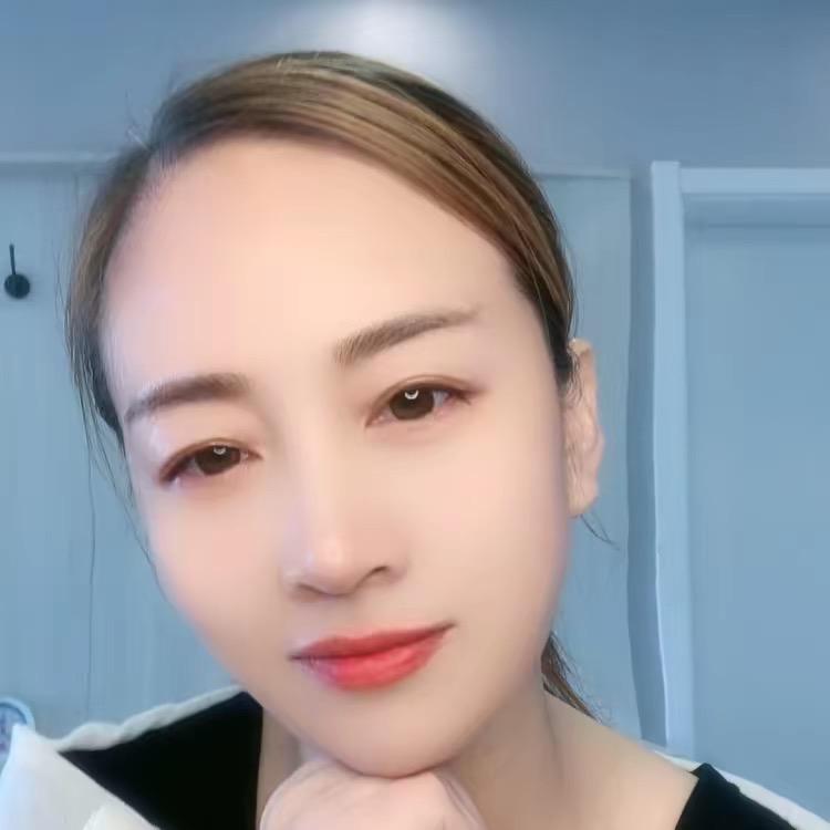 魏娜(专业斑、敏、痘、衰）