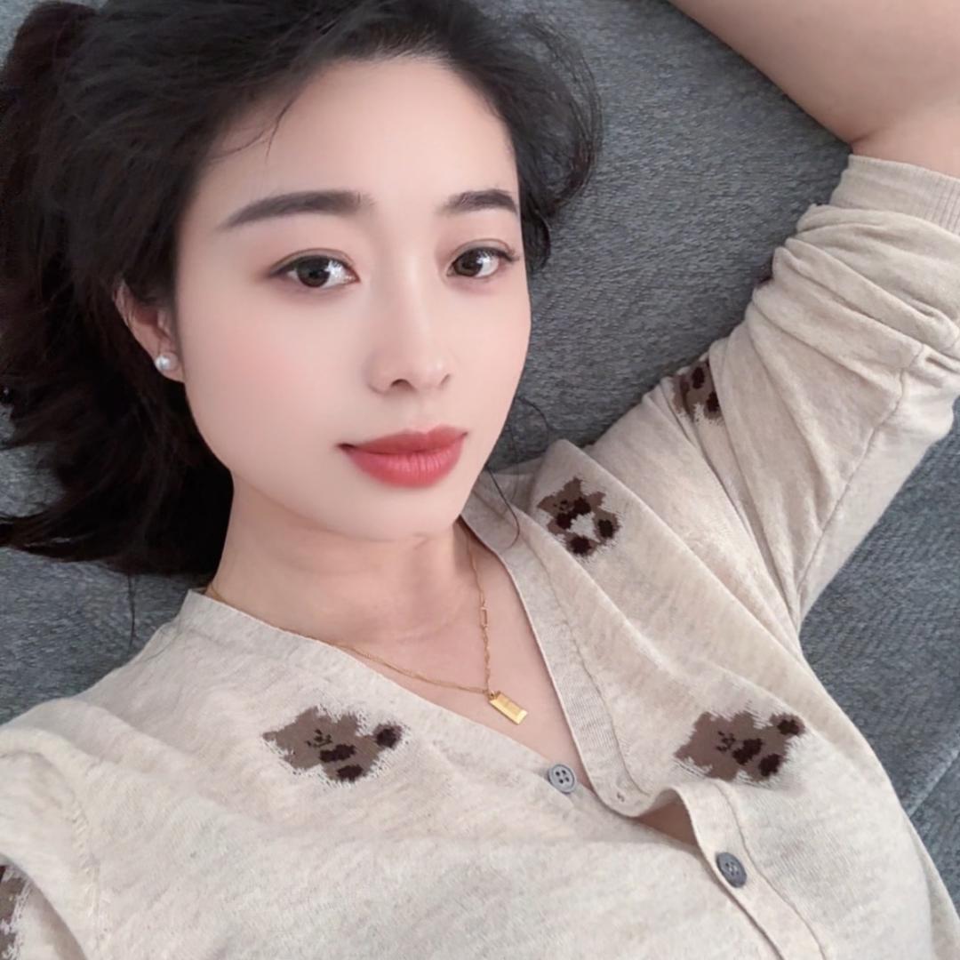 佳佳