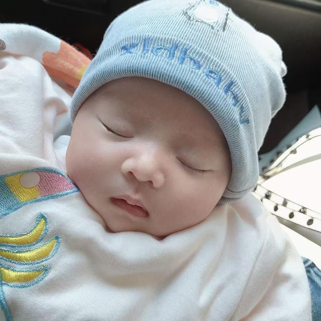 天真无知单纯小男人𓆃