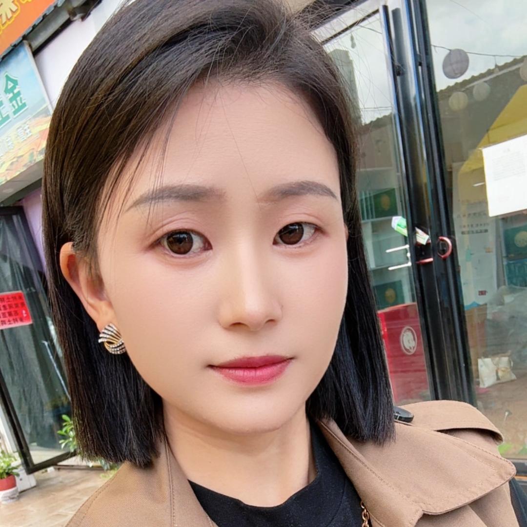 是爱美的娟娟吖