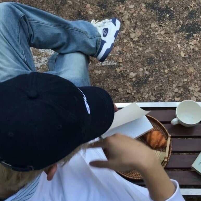李贺楠.