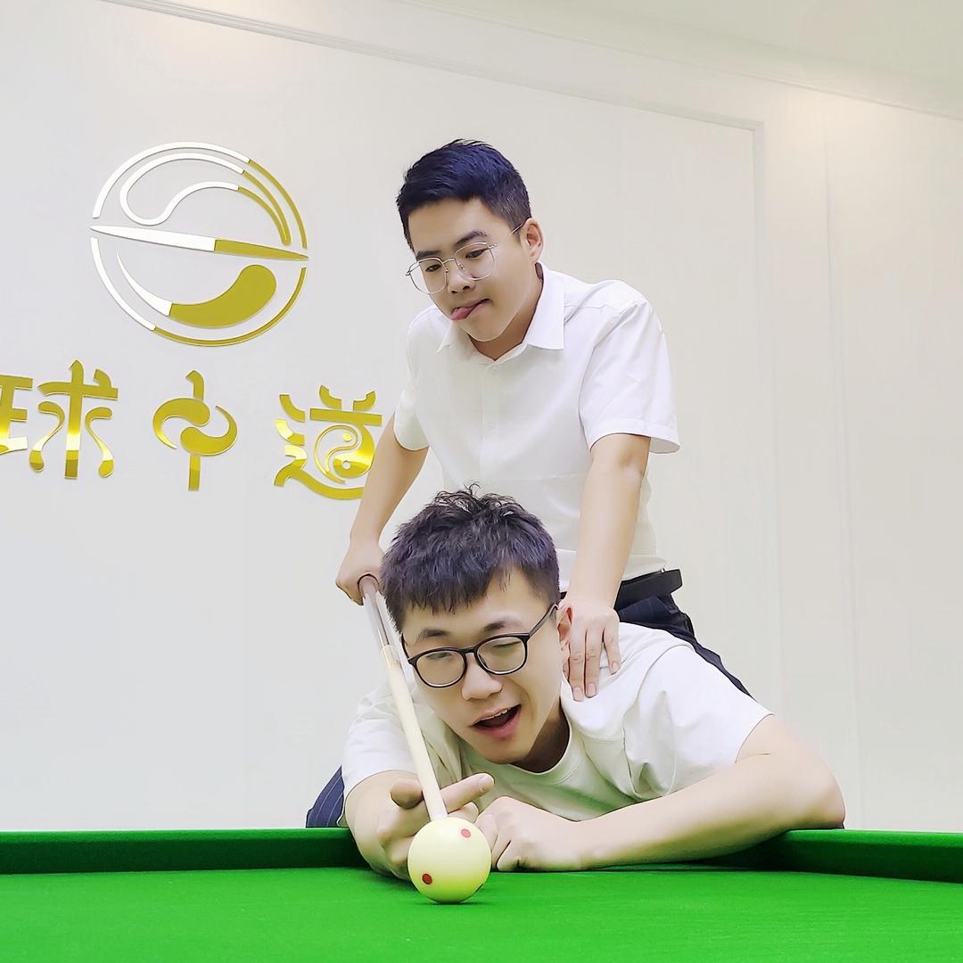 闷儿兄弟🎱
