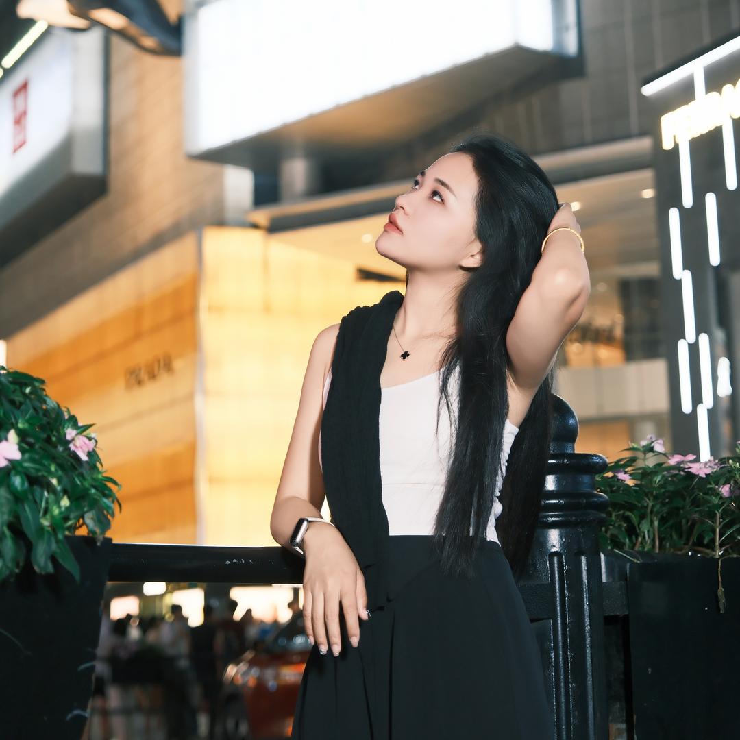 采耳师👂小美