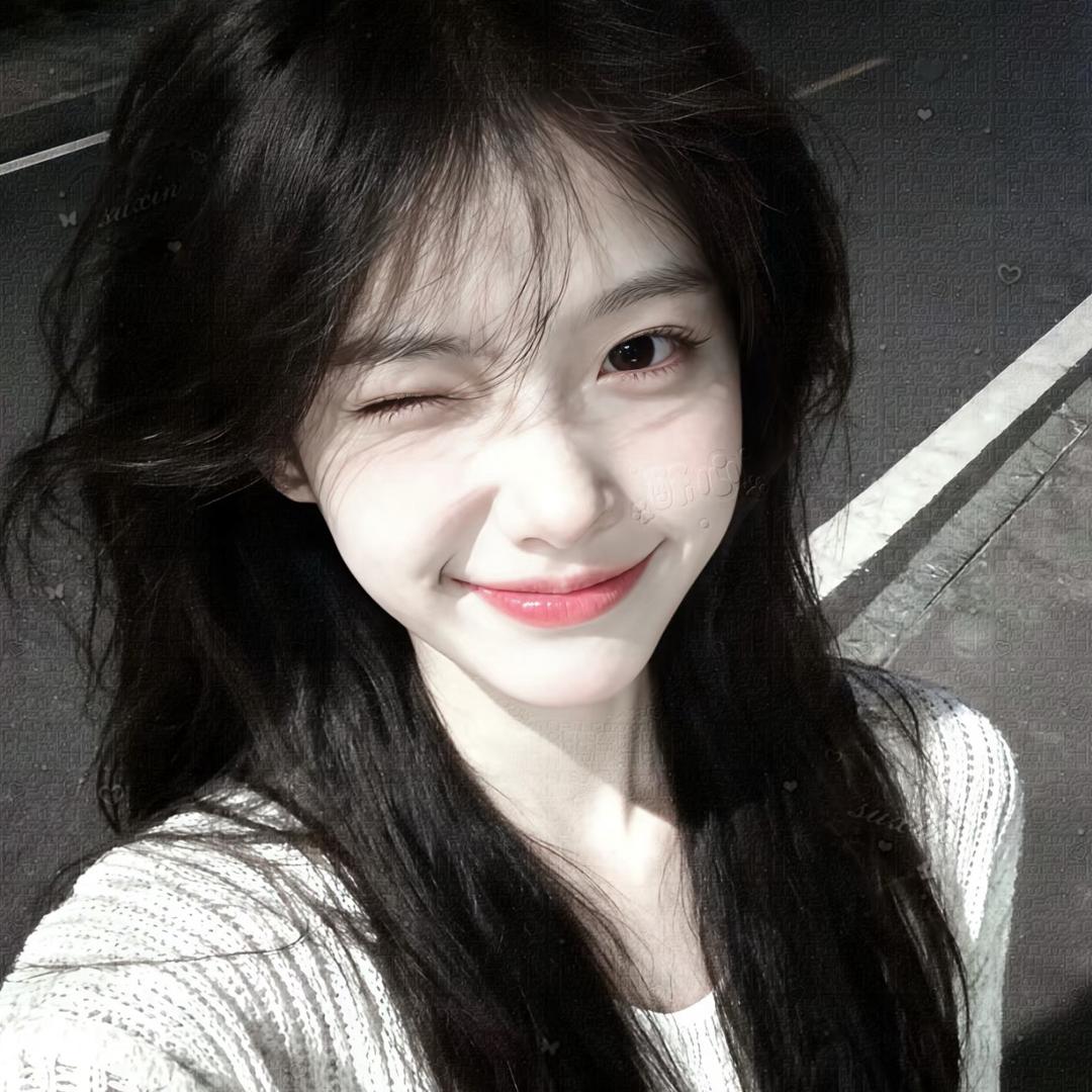 唐翎遥.