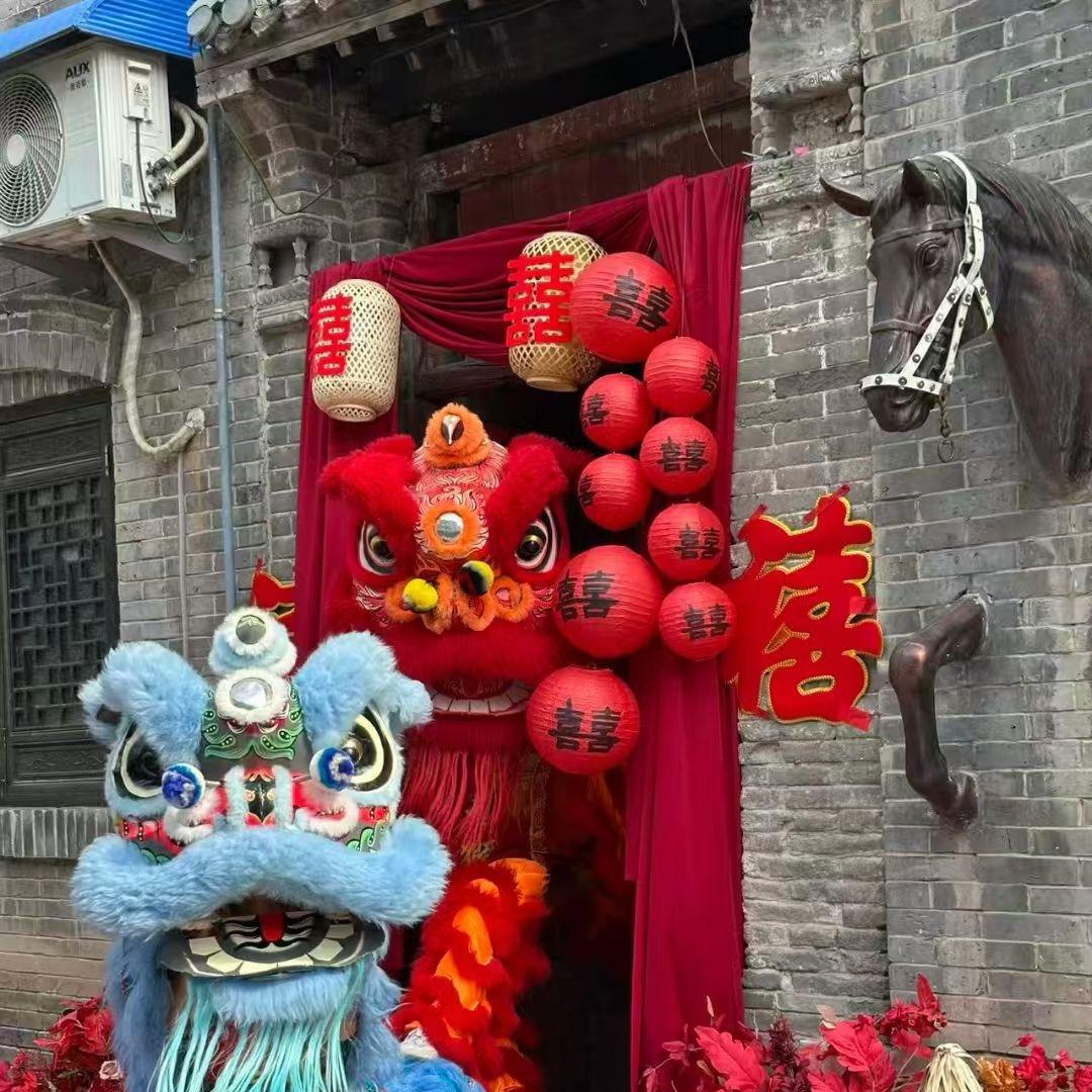 河南大黄滩舞狮团（二孬）