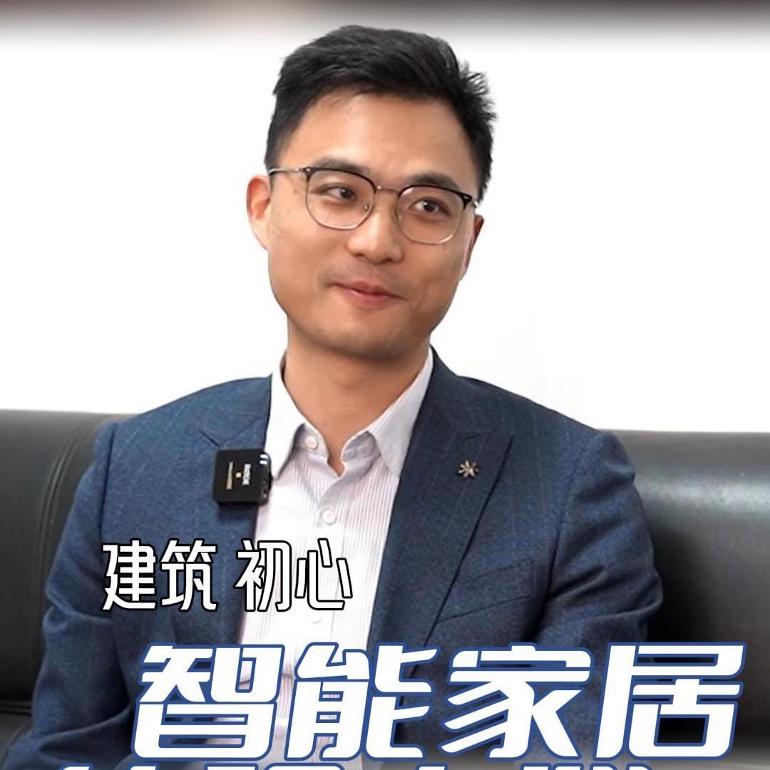 居然雄伟