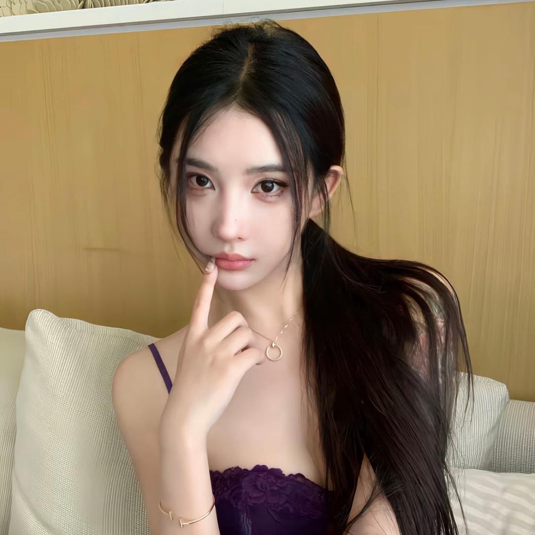 宝宝看镜头