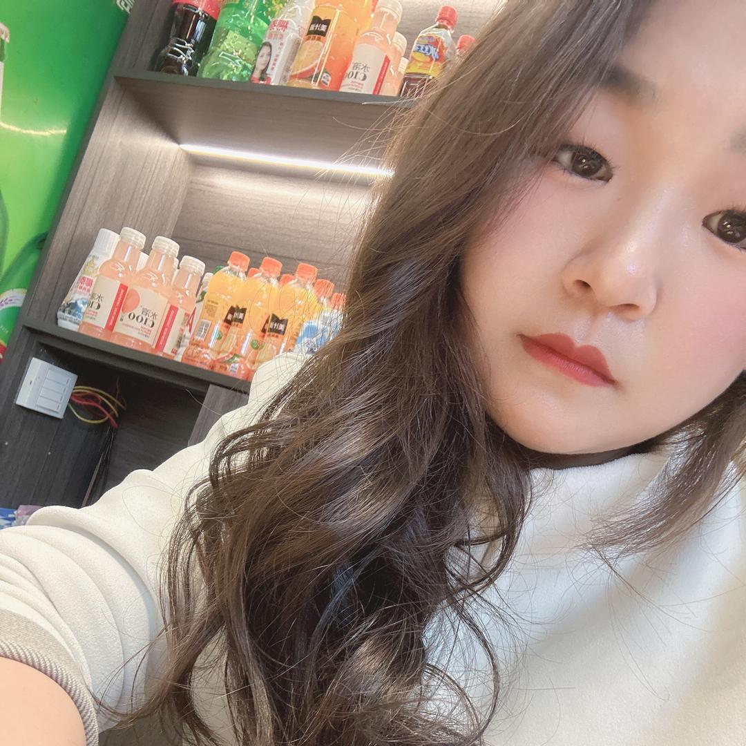 小小董