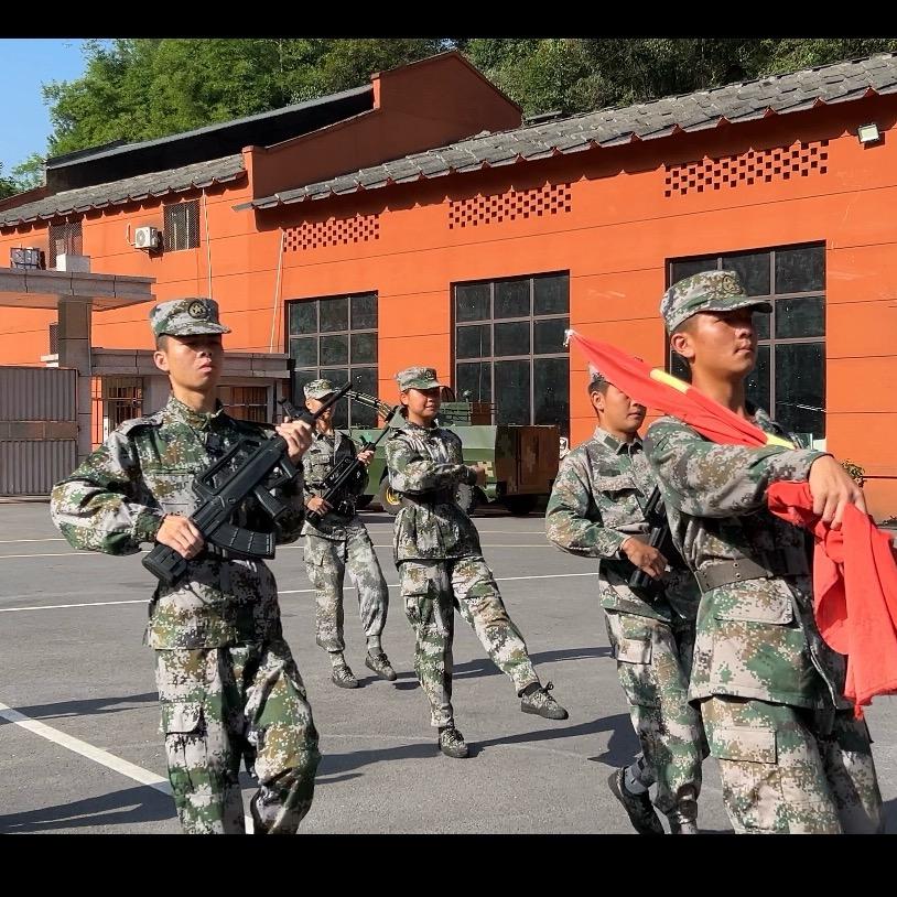 A青少年素质教育白老师