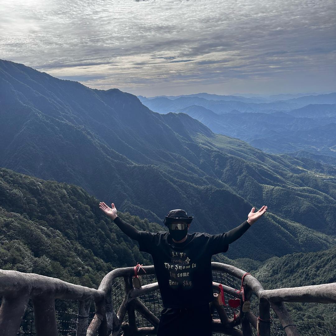 专业 汽车 改色 车衣 玻璃膜 阿才