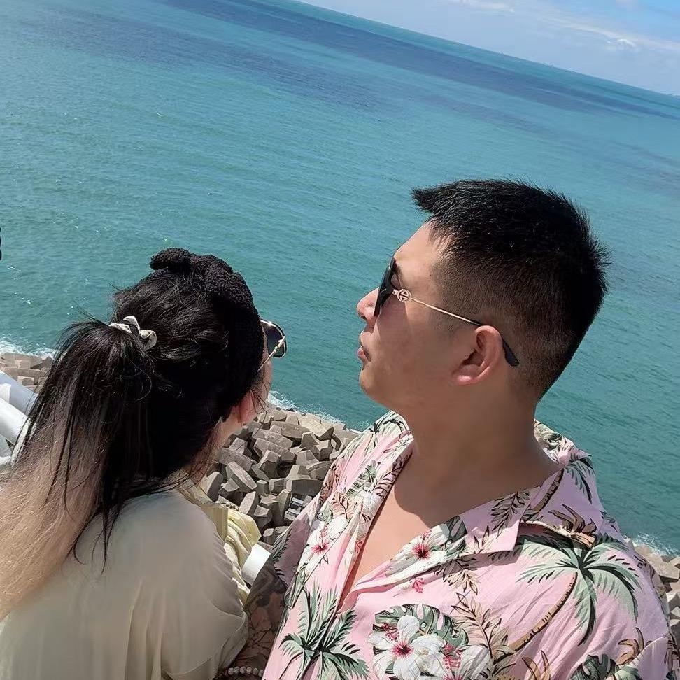 花、小 小🌸