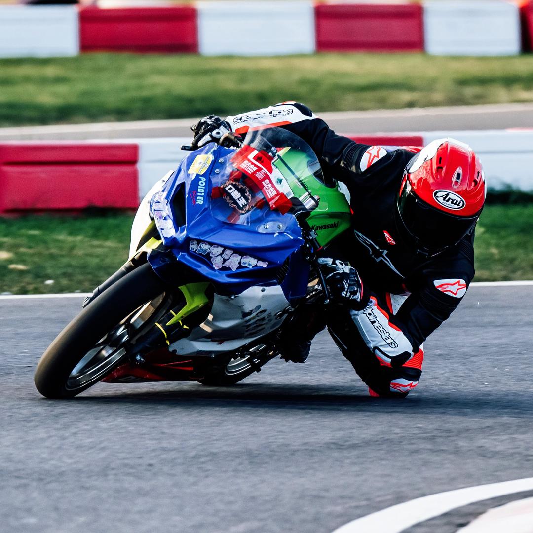 Moto豪