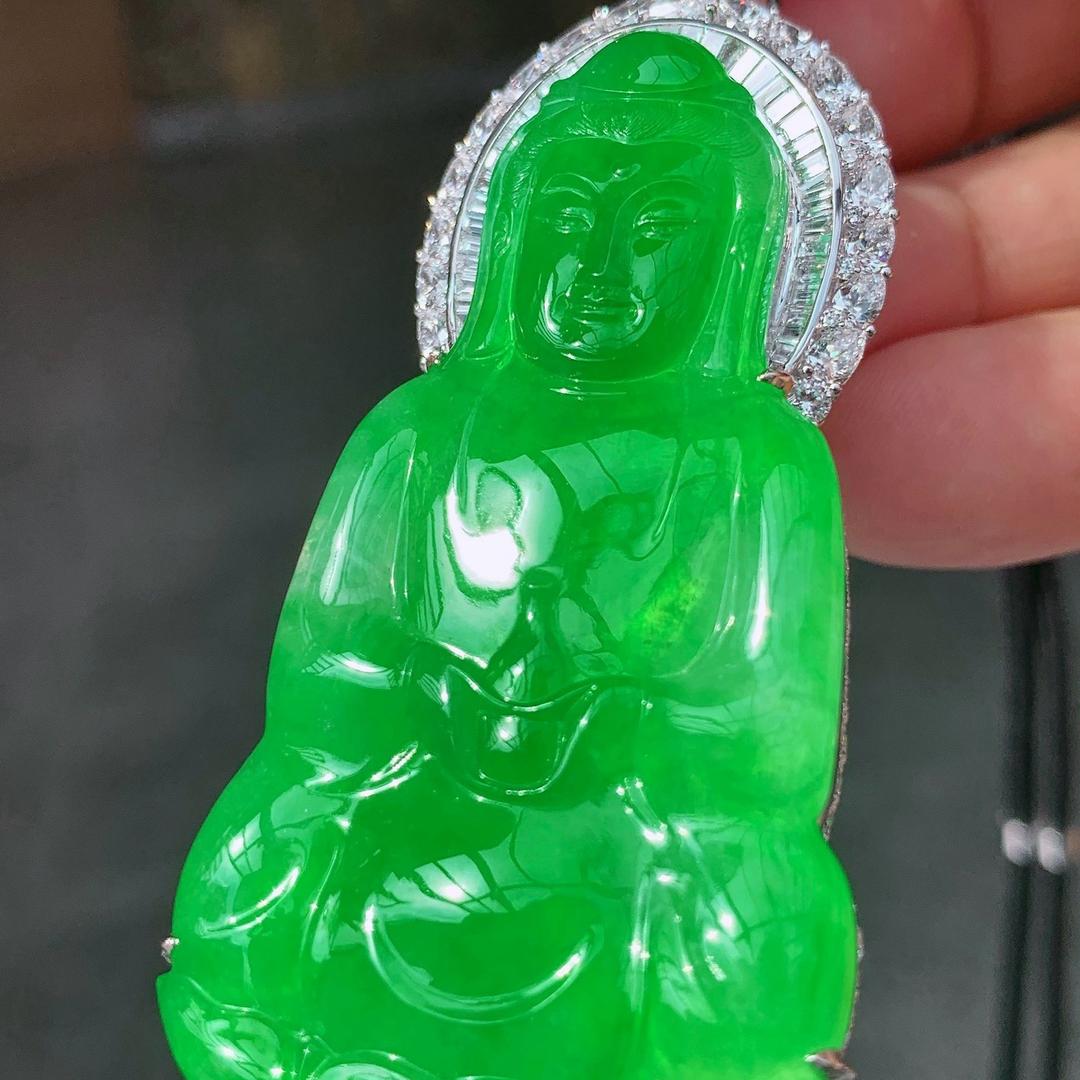 彤彤
