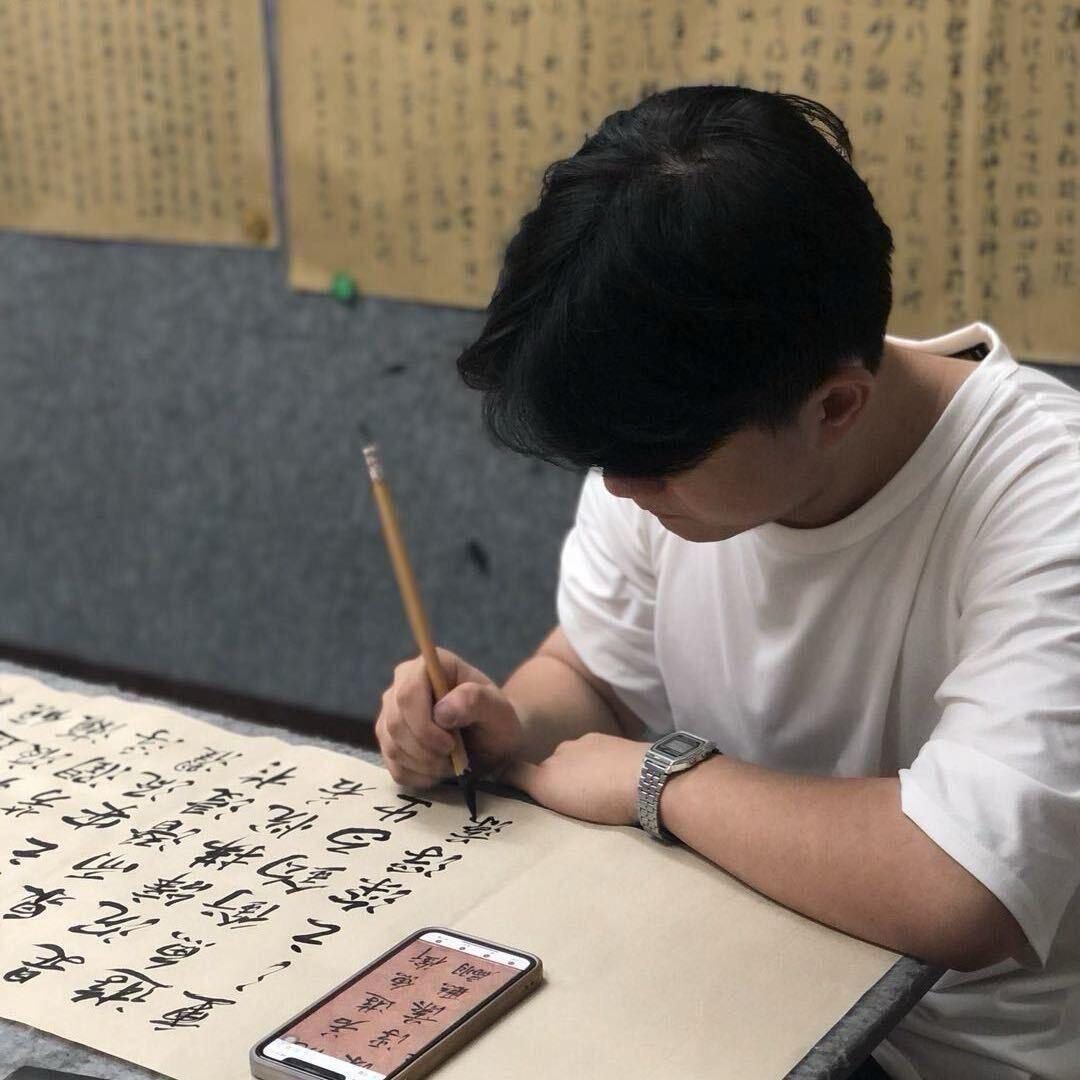 四会市硬笔书法协会办公室-翁老师