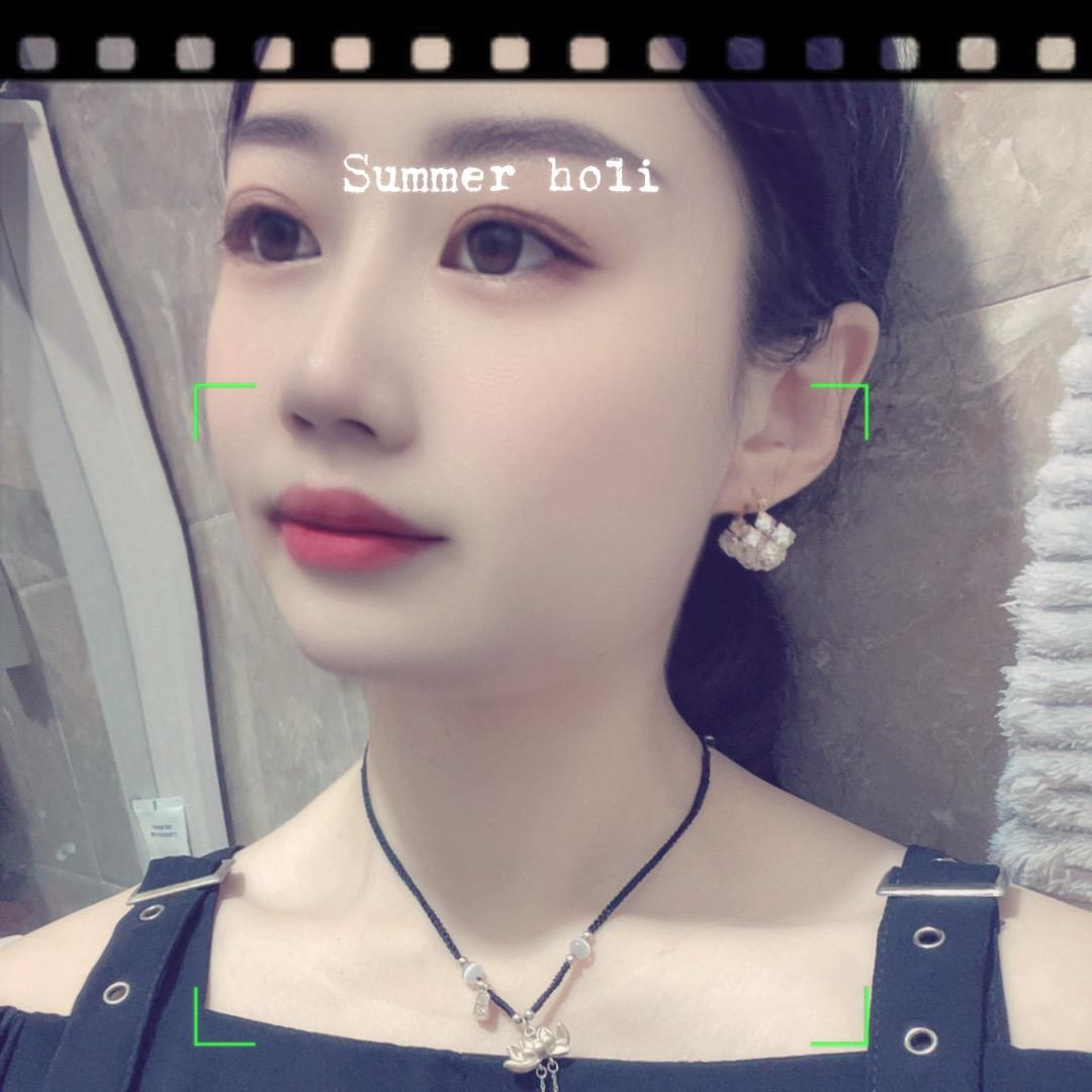 耿瑶