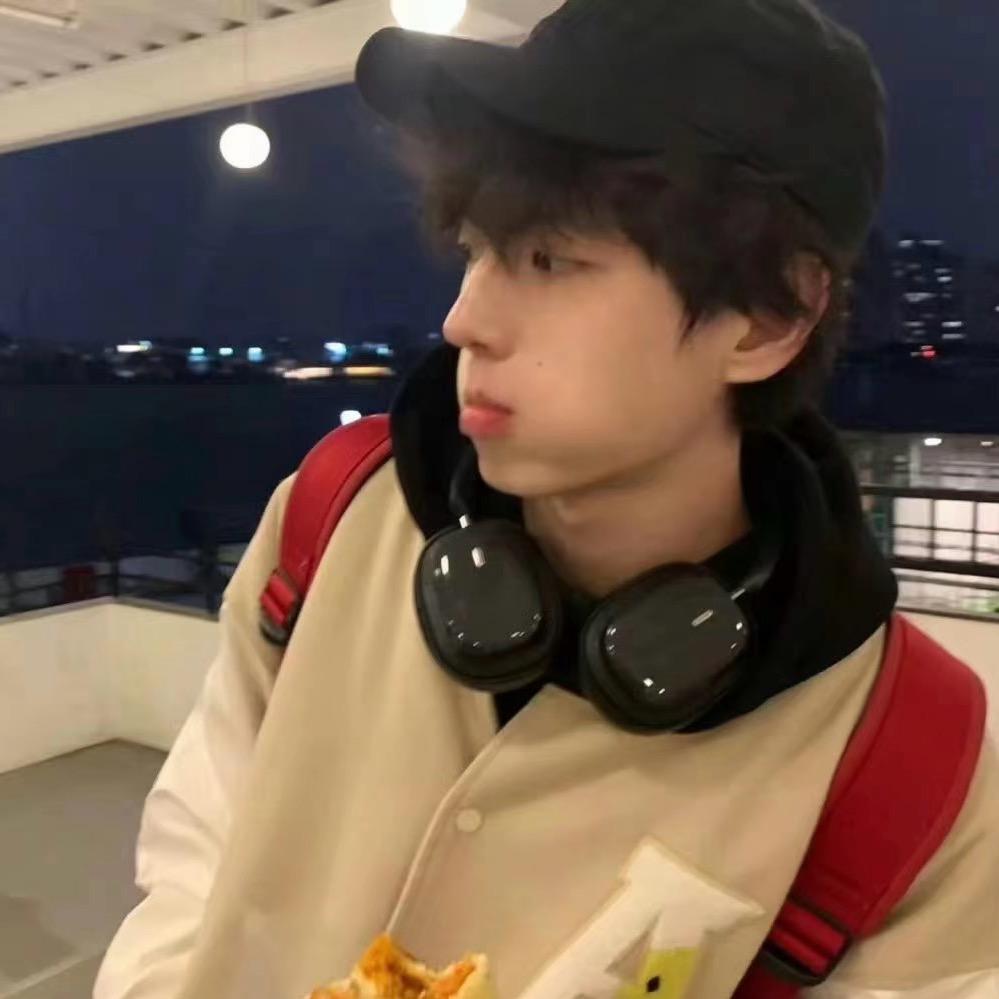 凌晨四点之把舍友叫醒被舍友疯狂肘击