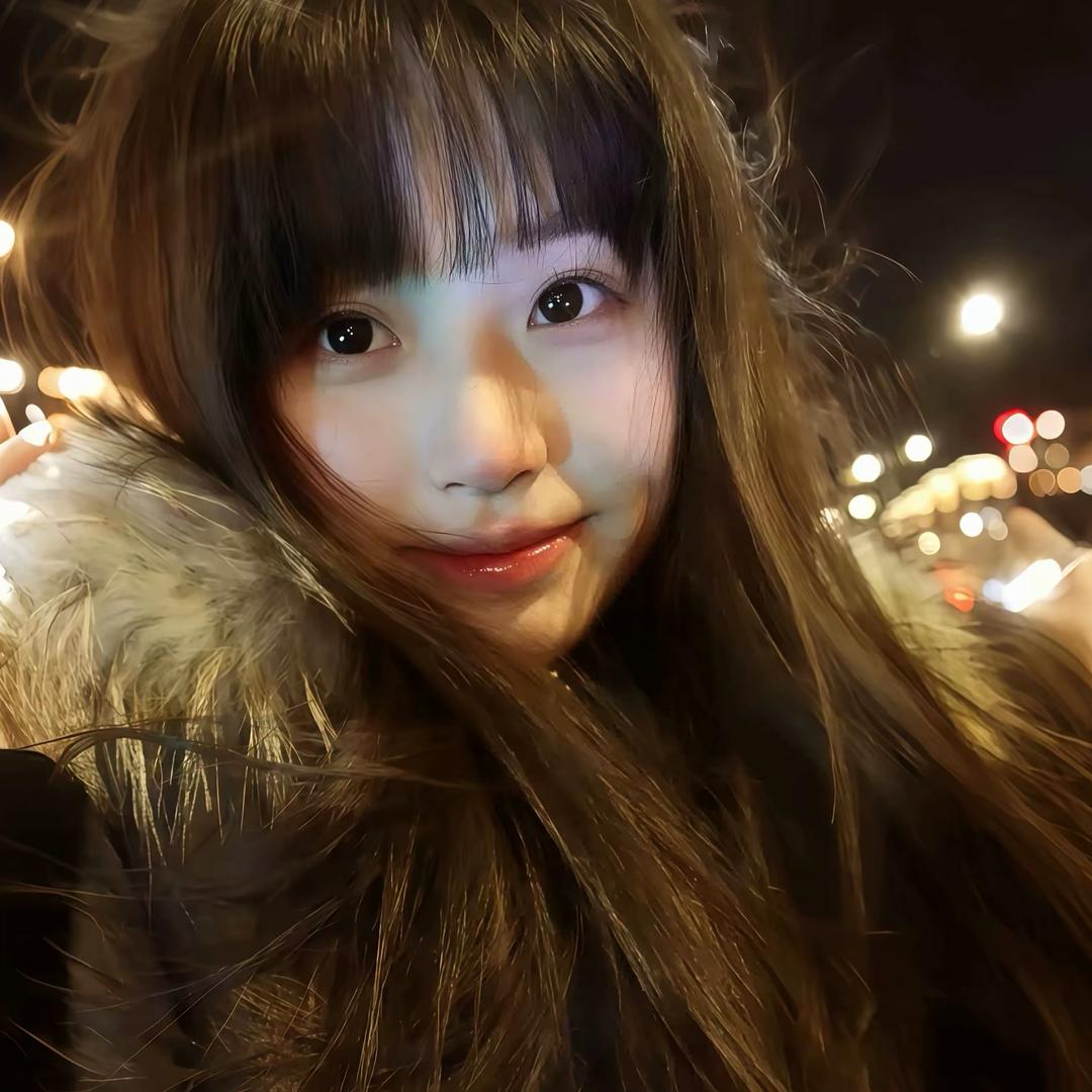 小新^