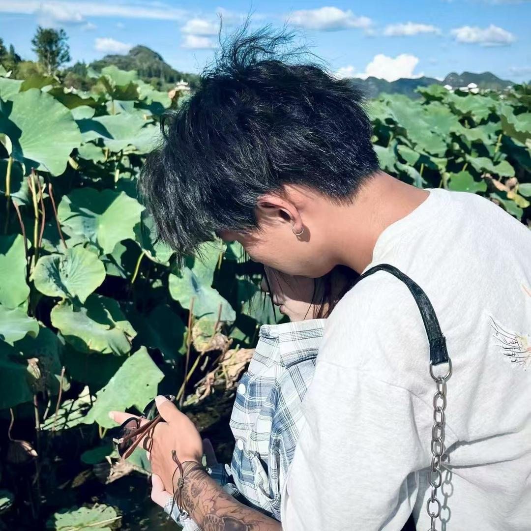 小燚·🕊