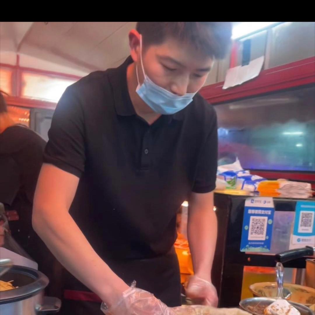 阿东卷饼